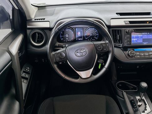 Used 2018 Toyota RAV4 XLE image 17