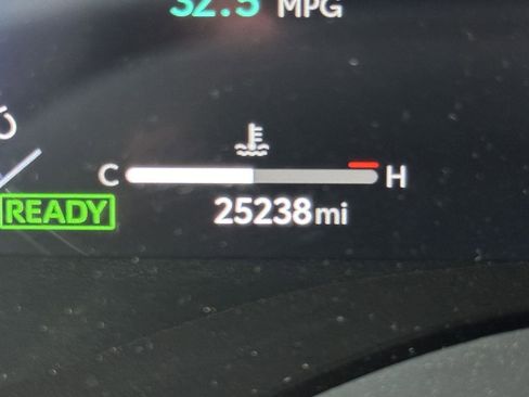Used 2025 Toyota Sienna XLE Woodland Edition AWD/4WD image 14