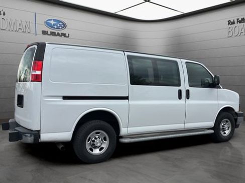 Used 2021 Chevrolet Express 2500 w/ Driver Convenience Package image 4
