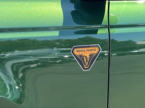 New 2025 Ford Bronco Badlands image 11