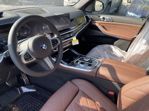 New 2026 BMW X5 xDrive40i w/ M Sport Package image 9