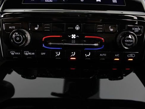 New 2026 Jeep Grand Cherokee L Laredo AWD/4WD image 6