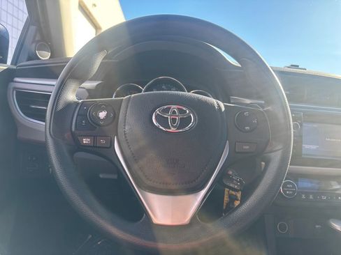 Used 2015 Toyota Corolla LE image 17