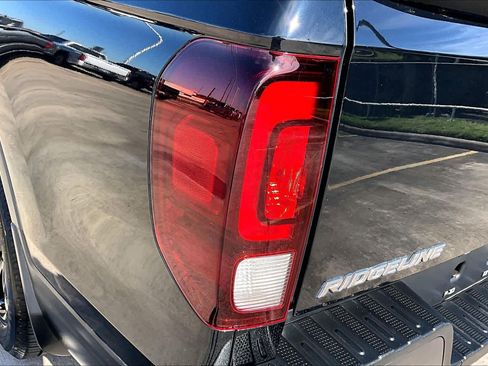 Used 2022 Honda Ridgeline Black Edition image 28