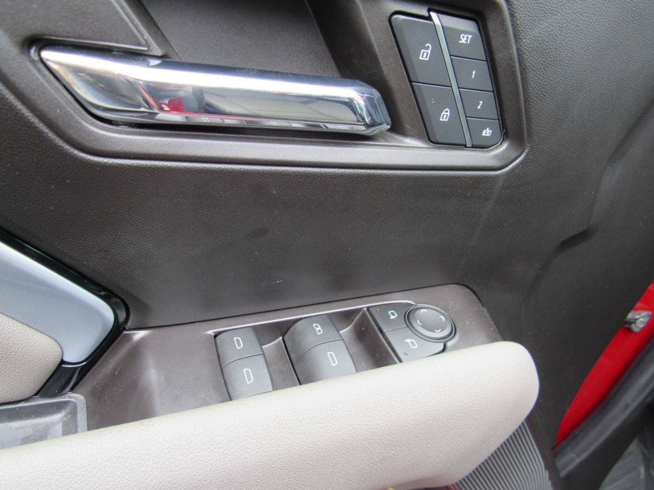 Used 2024 Chevrolet Colorado ZR2 w/ ZR2 Convenience Package III AWD/4WD image 20