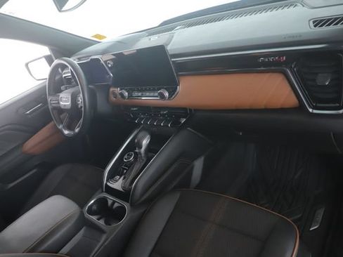 Used 2024 GMC Canyon AT4 w/ Technology Package AWD/4WD image 28