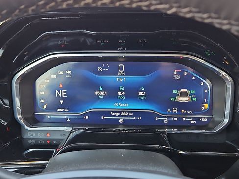 Used 2025 Chevrolet Silverado 2500 LT w/ Convenience Package image 19