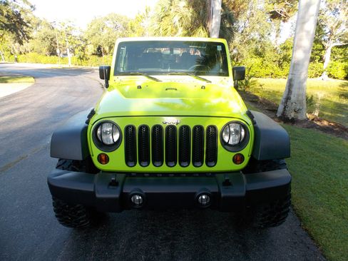 Used 2013 Jeep Wrangler Sport image 13