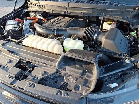 Certified 2023 Ford F150 Platinum w/ Equipment Group 701A High image 29