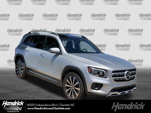 Used 2023 Mercedes-Benz GLB 250 4MATIC image 1