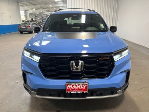 Used 2023 Honda Pilot TrailSport image 8