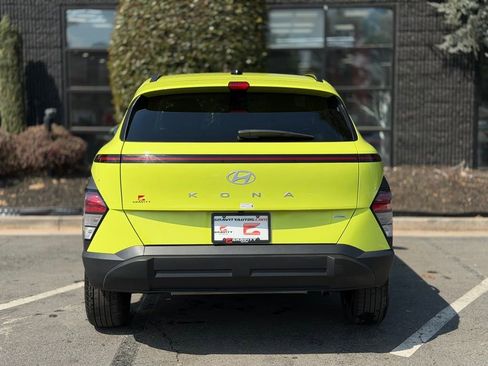 Used 2024 Hyundai Kona SEL image 14