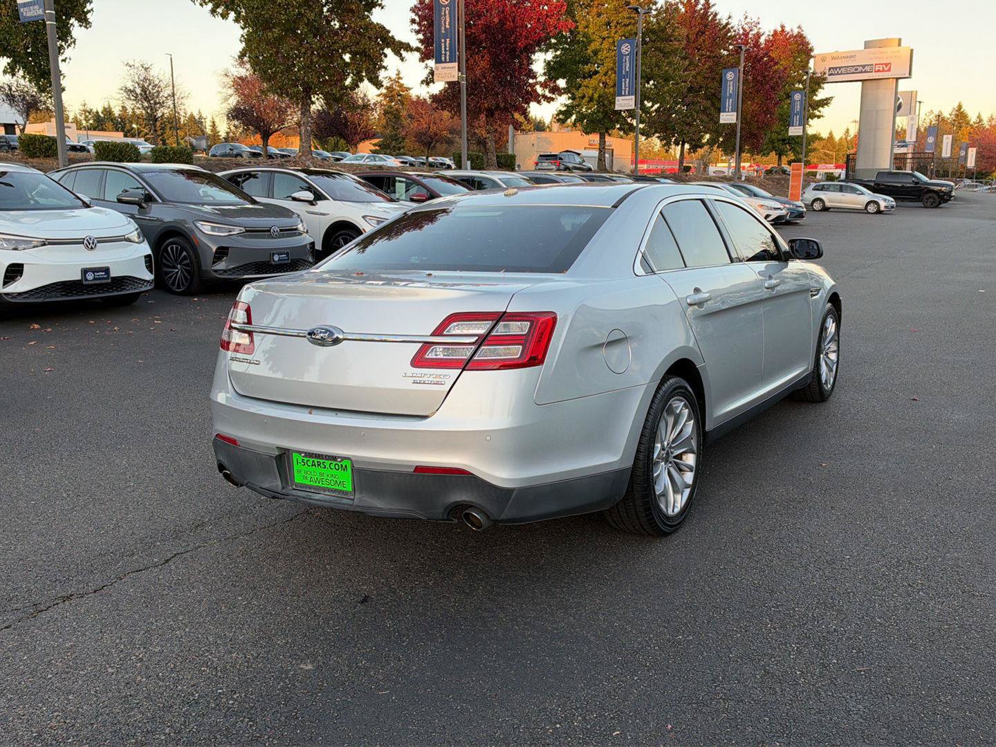 Used 2014 Ford Taurus Limited FWD image 5