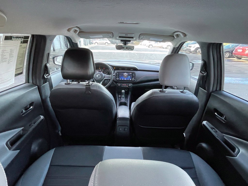 Used 2021 Nissan Kicks SR w/ SR Premium Package FWD image 24