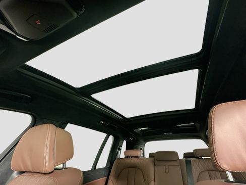 New 2026 BMW X7 M60i image 22