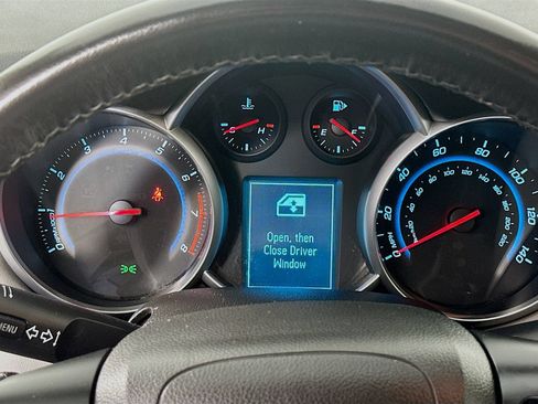 Used 2013 Chevrolet Cruze LT w/ Enhanced Safety Package FWD image 12