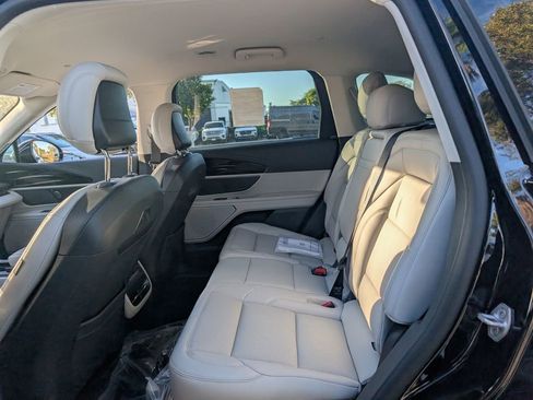 New 2026 Lincoln Nautilus Premier image 13