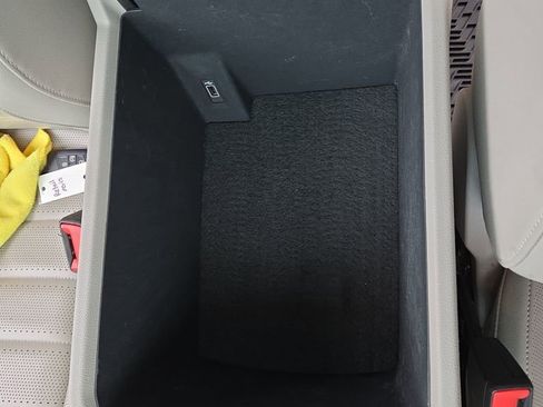 Used 2019 Volkswagen Atlas SEL Premium image 38