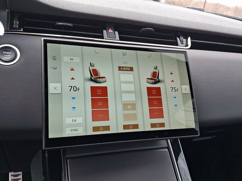 Used 2025 Land Rover Range Rover Evoque Dynamic SE image 15