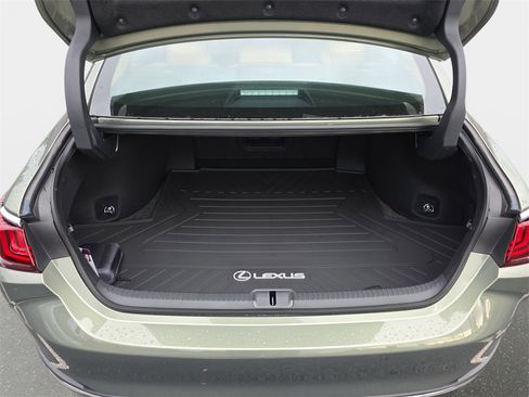 New 2025 Lexus ES 300h w/ Luxury Package image 12