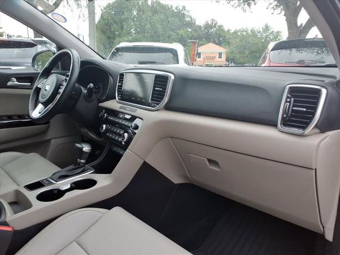 Used 2022 Kia Sportage EX image 21