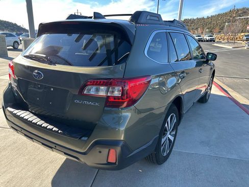 Used 2018 Subaru Outback 2.5i Limited image 8