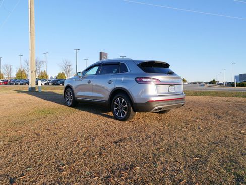 Used 2021 Lincoln Nautilus FWD w/ Equipment Group 101A image 5