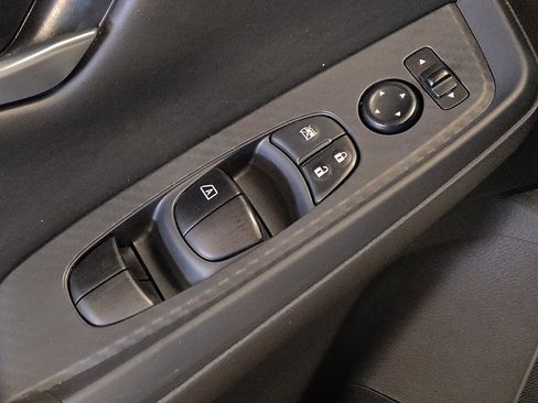 Used 2025 Nissan Sentra SV FWD image 27