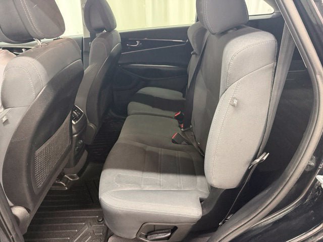 Used 2016 Kia Sorento FWD w/ LX Convenience Package image 15