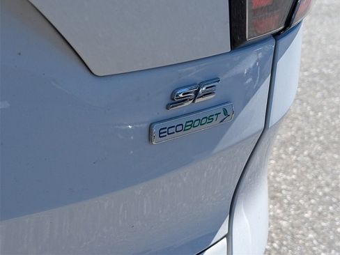 Used 2018 Ford Escape SE w/ Ford Safe & Smart Package image 15