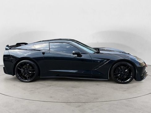 Used 2019 Chevrolet Corvette Stingray Coupe RWD image 4