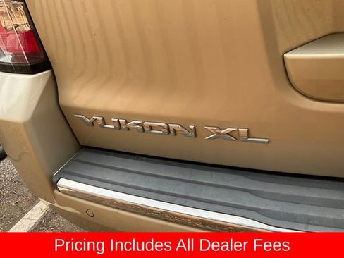 Used 2017 GMC Yukon XL Denali w/ Open Road Package RWD image 6