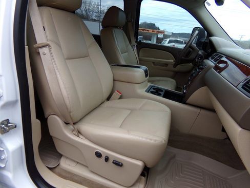 Used 2012 Chevrolet Silverado 2500 LTZ w/ LTZ Plus Package image 41