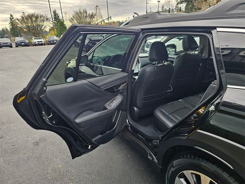 Used 2023 Subaru Outback Touring image 16