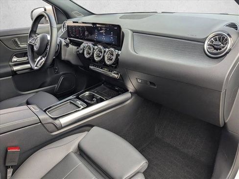 Used 2025 Mercedes-Benz GLA 250 image 21