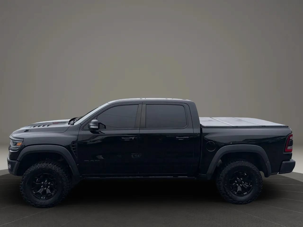 Used 2022 RAM 1500 TRX AWD/4WD image 2