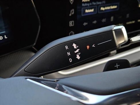 New 2026 Chevrolet Equinox LT image 17