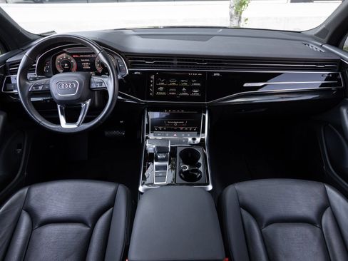 Used 2022 Audi Q7 2.0T Premium Plus w/ Premium Plus Package AWD/4WD image 12