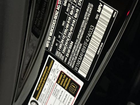 Certified 2026 Mercedes-Benz GLC 300 4MATIC image 37