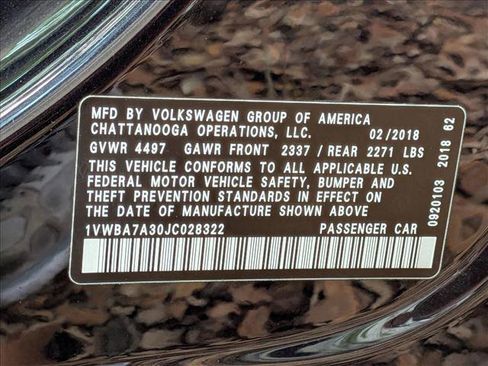 Used 2018 Volkswagen Passat 2.0T SE FWD image 18
