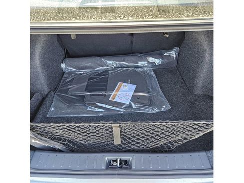 New 2025 Nissan Versa SR w/ Trunk Package image 18