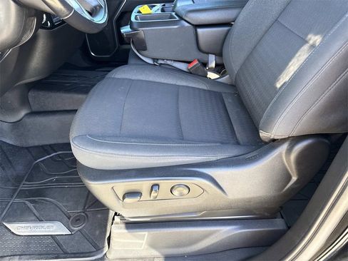 Used 2022 Chevrolet Silverado 1500 LT image 11