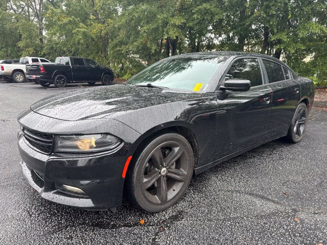 Used 2018 Dodge Charger R/T RWD image 4