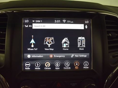 Used 2018 Jeep Grand Cherokee Limited AWD/4WD image 23