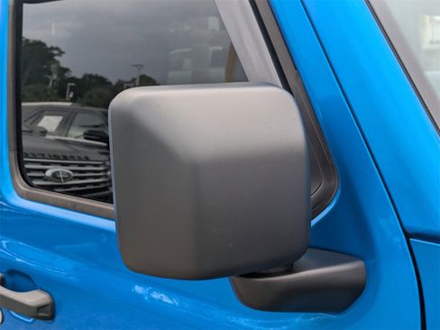 Used 2025 Jeep Wrangler Sport image 10