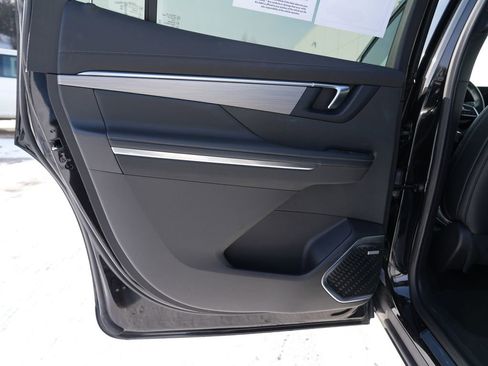 Used 2025 Buick Enclave Preferred image 19