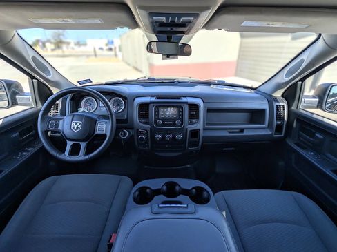 Used 2017 RAM 1500 Express image 12