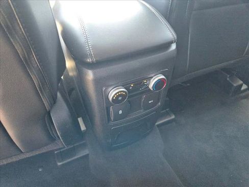 Used 2023 Ford Explorer XLT w/ Equipment Group 202A RWD image 17