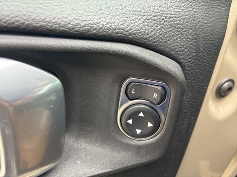 Used 2022 Jeep Gladiator Rubicon w/ LED Lighting Group image 10