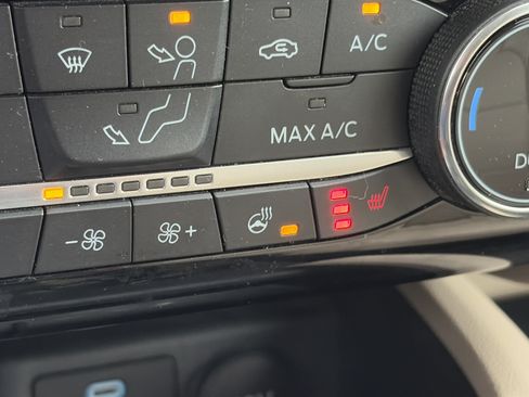 Used 2022 Ford Escape SEL AWD/4WD image 34